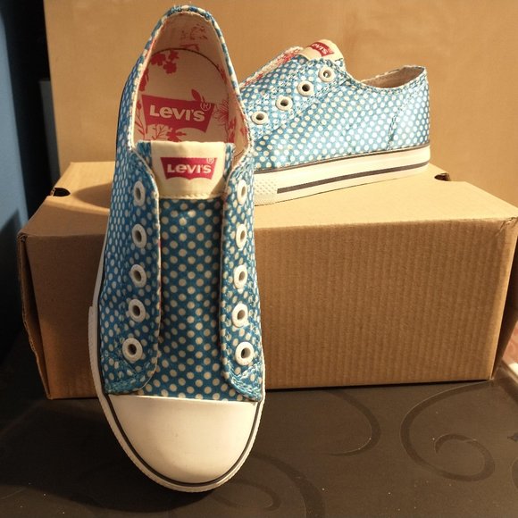 Levi's Kid Shoes - Picture 1 of 2